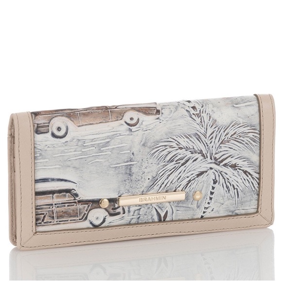 BRAHMIN ADY WALLET IVORY COPA CABANA NWT SALE! - Picture 3 of 6